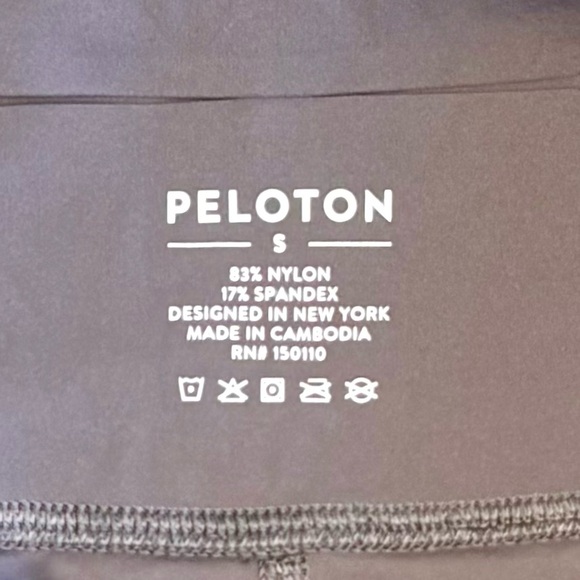 Peloton Essential Tulip Hem Legging in Grey Small - Picture 12 of 12